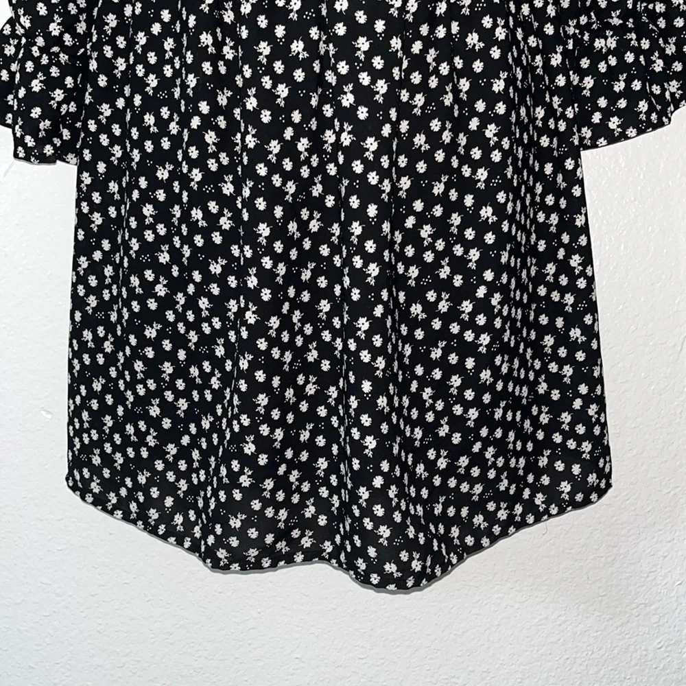 SOLD! AUW floral ruffled sleeves off the shoulder dress - Picture 3 of 16